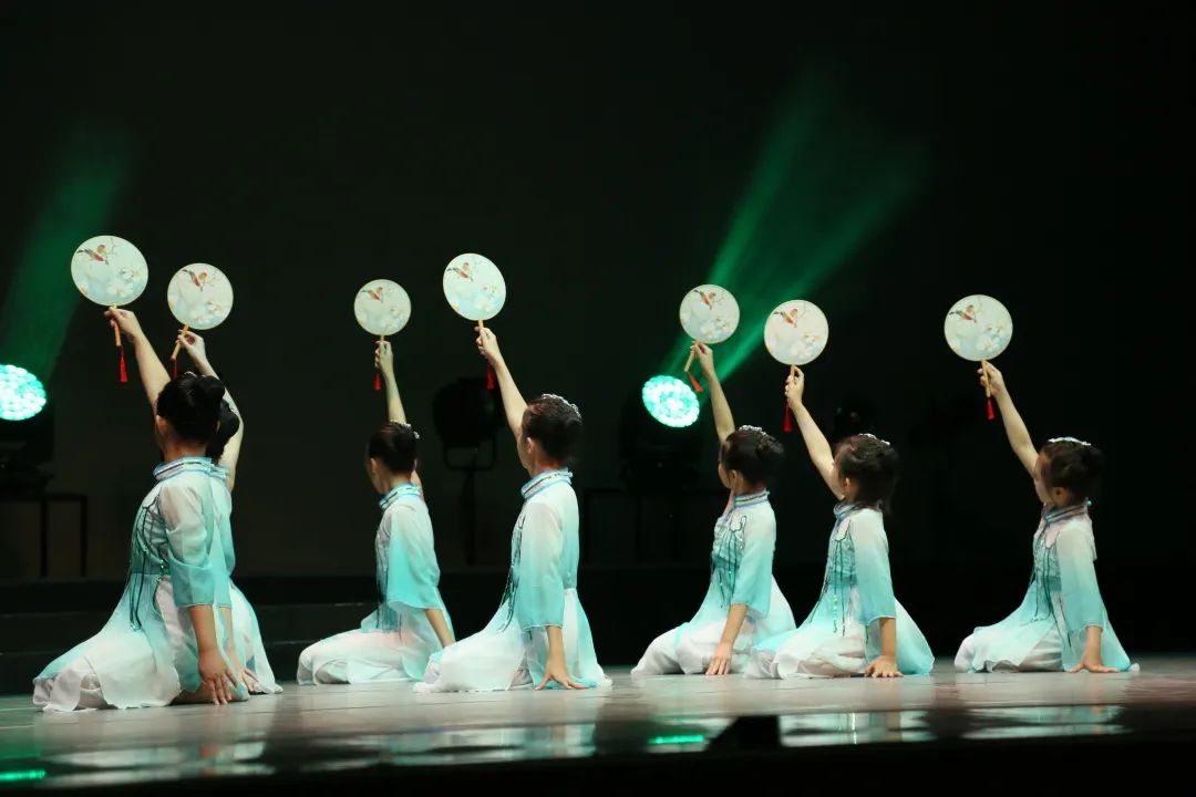 1655865099123024.jpg 51b149a00cb2594f0f0a6f0b8e6f5b86.jpg